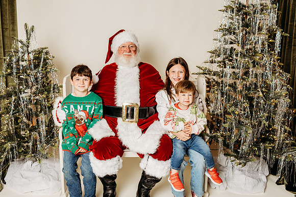 Studio Santa 2024-379