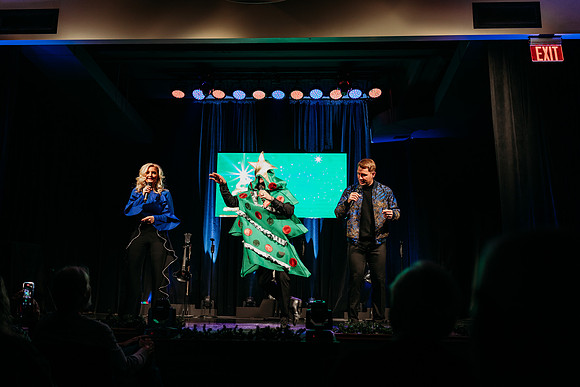 Brown Christmas Show 2024-84