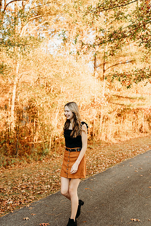 Senior-Bella-310