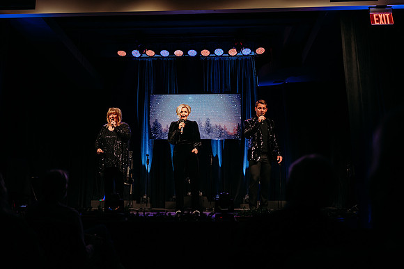 Brown Christmas Show 2024-132