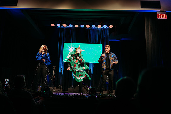 Brown Christmas Show 2024-81