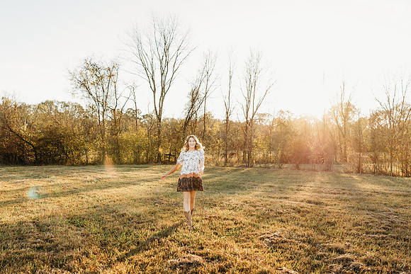 Senior-Riley-83
