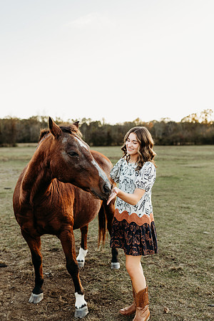 Senior-Riley-420