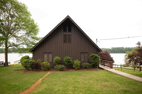 418 Riverton Dr-4