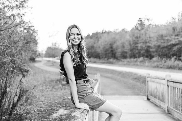 Senior-Bella-80