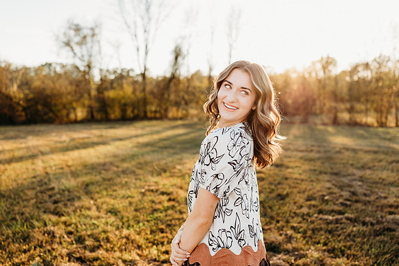 Senior-Riley-79