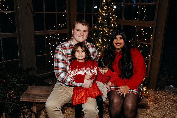 Glass House Family 2024-Walker-600