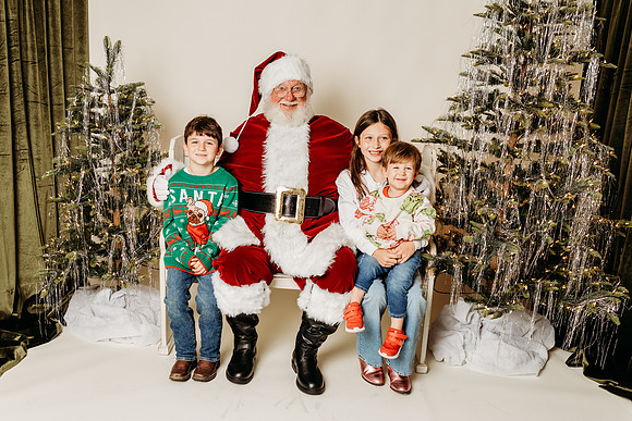 Studio Santa 2024-416