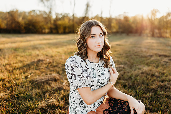 Senior-Riley-180