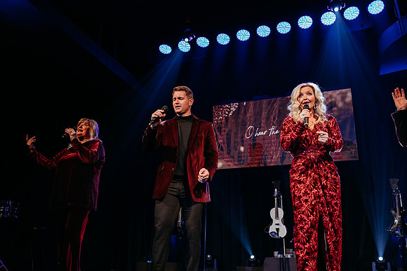 Brown Christmas Show 2024-478