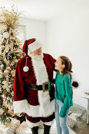Santa Glass House 2024-Batting-119