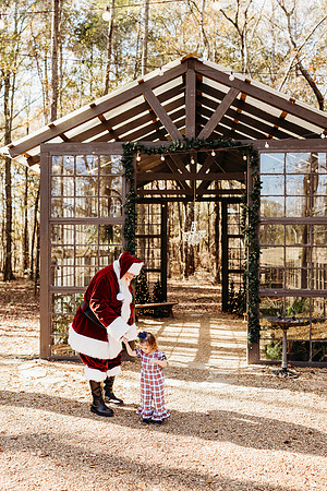 Santa Glass House 2024-Kitchens-337