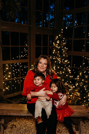 Glass House Family 2024-Walker