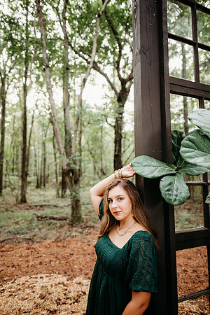 Senior-Carli-94
