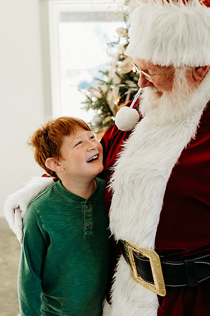 Santa Glass House 2024-Batting-85