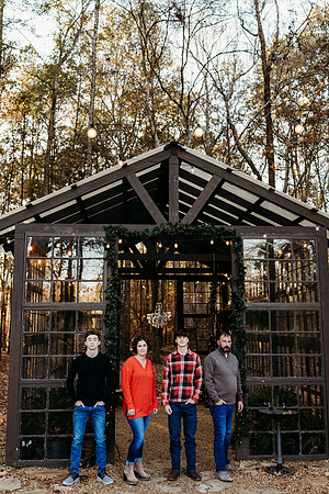 Glass House Family-Thompson-538