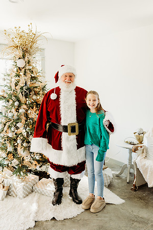 Santa Glass House 2024-Batting-99