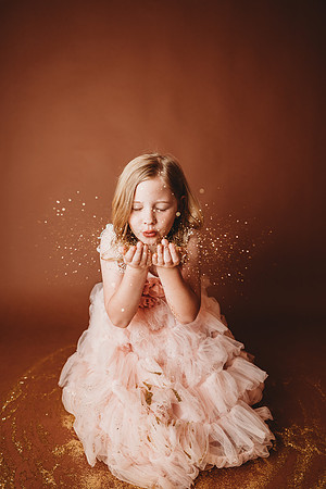 Glitter-Dempsey-112