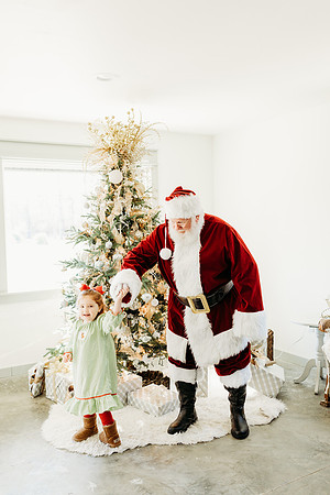 Santa Glass House 2024-Batting-428