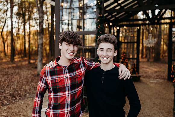 Glass House Family-Thompson-219