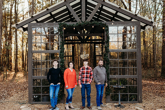 Glass House Family-Thompson-525