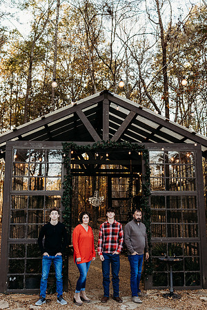 Glass House Family-Thompson-535