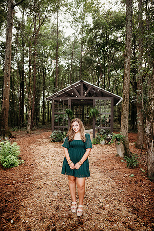 Senior-Carli-143