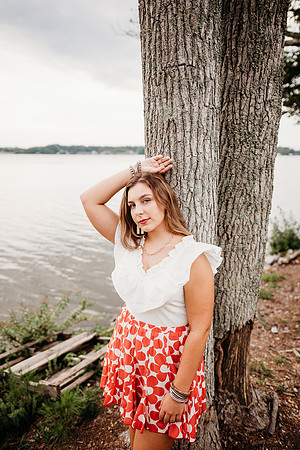 Senior-Carli-240