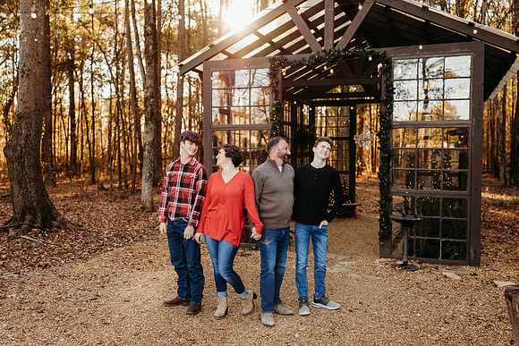 Glass House Family-Thompson-100
