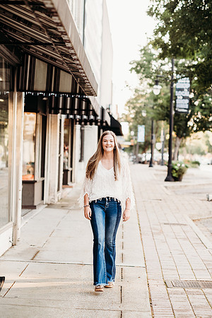 Senior-Kenzie-43