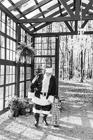 Santa Glass House 2024-Kitchens-416