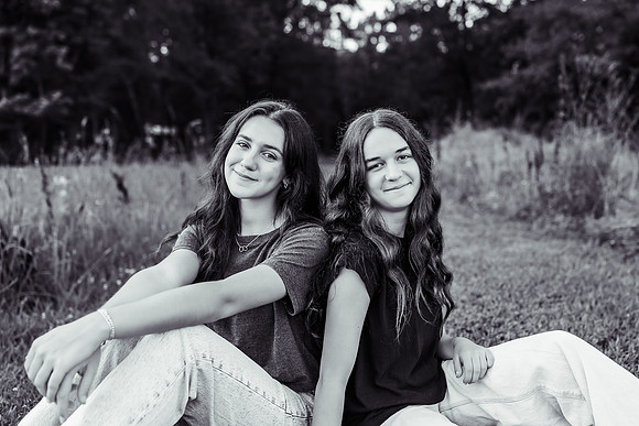 Sophia and Madison-883