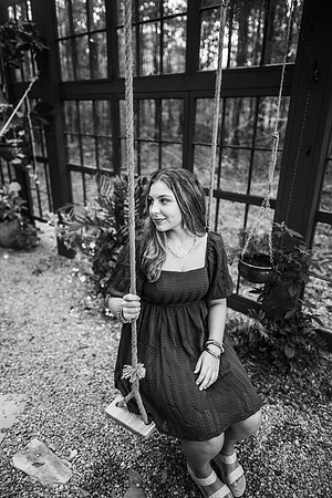 Senior-Carli-22