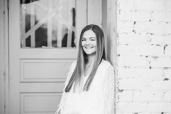 Senior-Kenzie-8-2