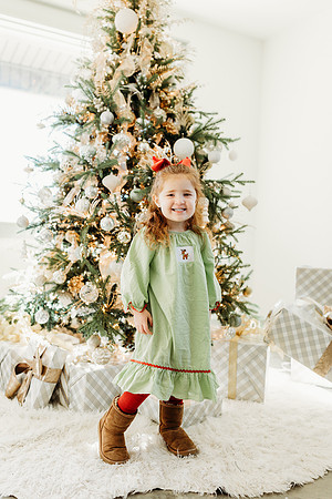 Santa Glass House 2024-Batting-360