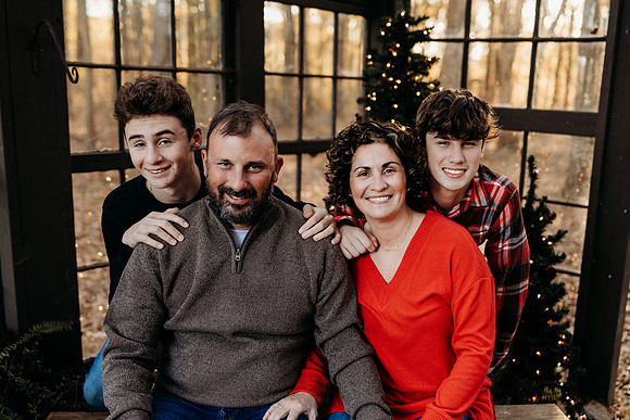 Glass House Family-Thompson-514