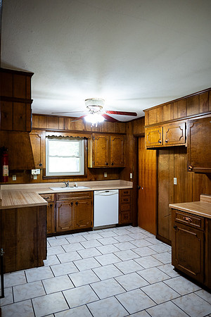 1600 Summit Dr-35
