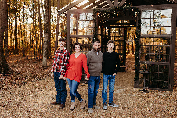 Glass House Family-Thompson-86