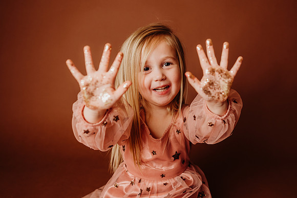 Glitter-Cornutt-510