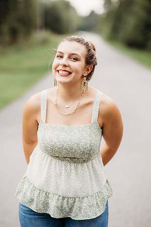 Senior-Carli-503