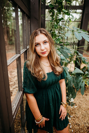 Senior-Carli-44