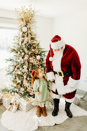 Santa Glass House 2024-Batting-70