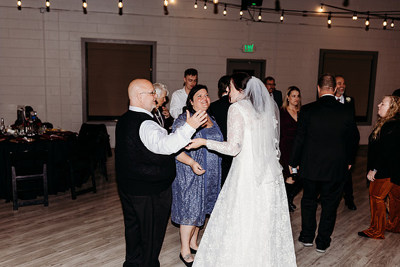 Maddie + Claude-1800