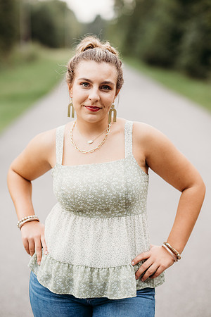 Senior-Carli-512