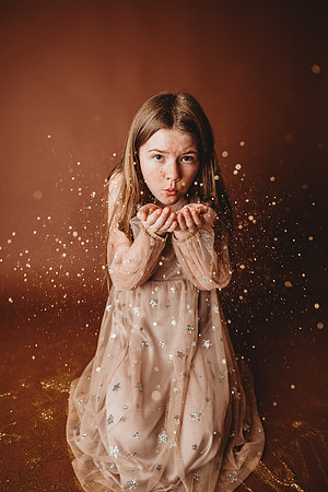 Glitter-Dempsey-109