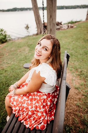 Senior-Carli-260