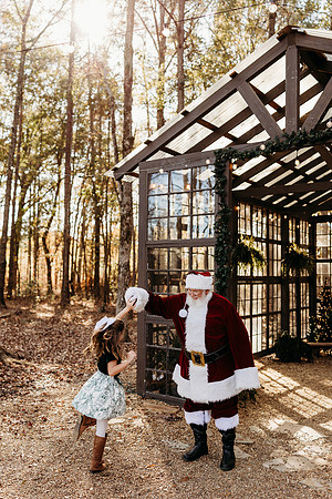 Santa Glass House 2024-Hollar-288