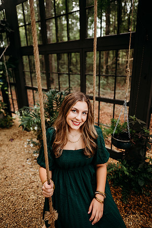Senior-Carli-7