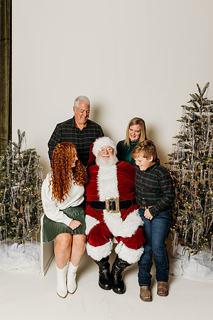 Studio Santa 2024-716-Edit